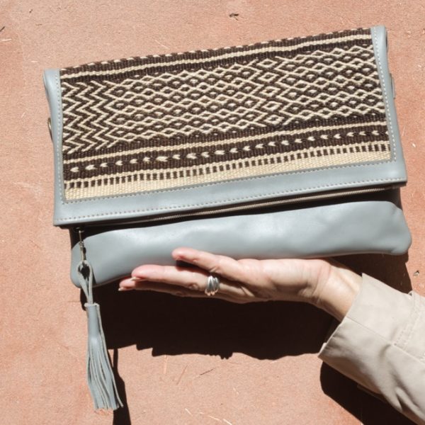 sac à main femme en cuir et tapis zanafi fait à la main par nos artisans au maroc de la marque flo and jouls flo&jouls